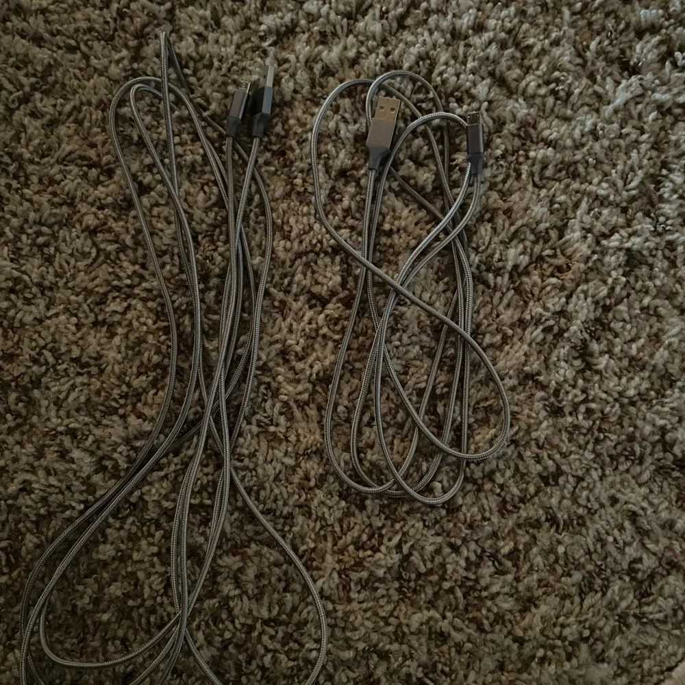 Android cellphone charger plugs long cords